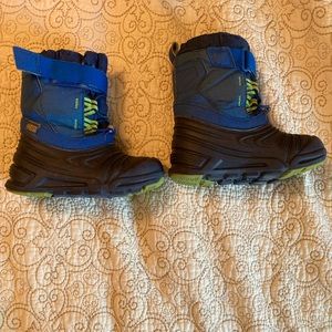 COPY - Merrill size 9 snow boots.